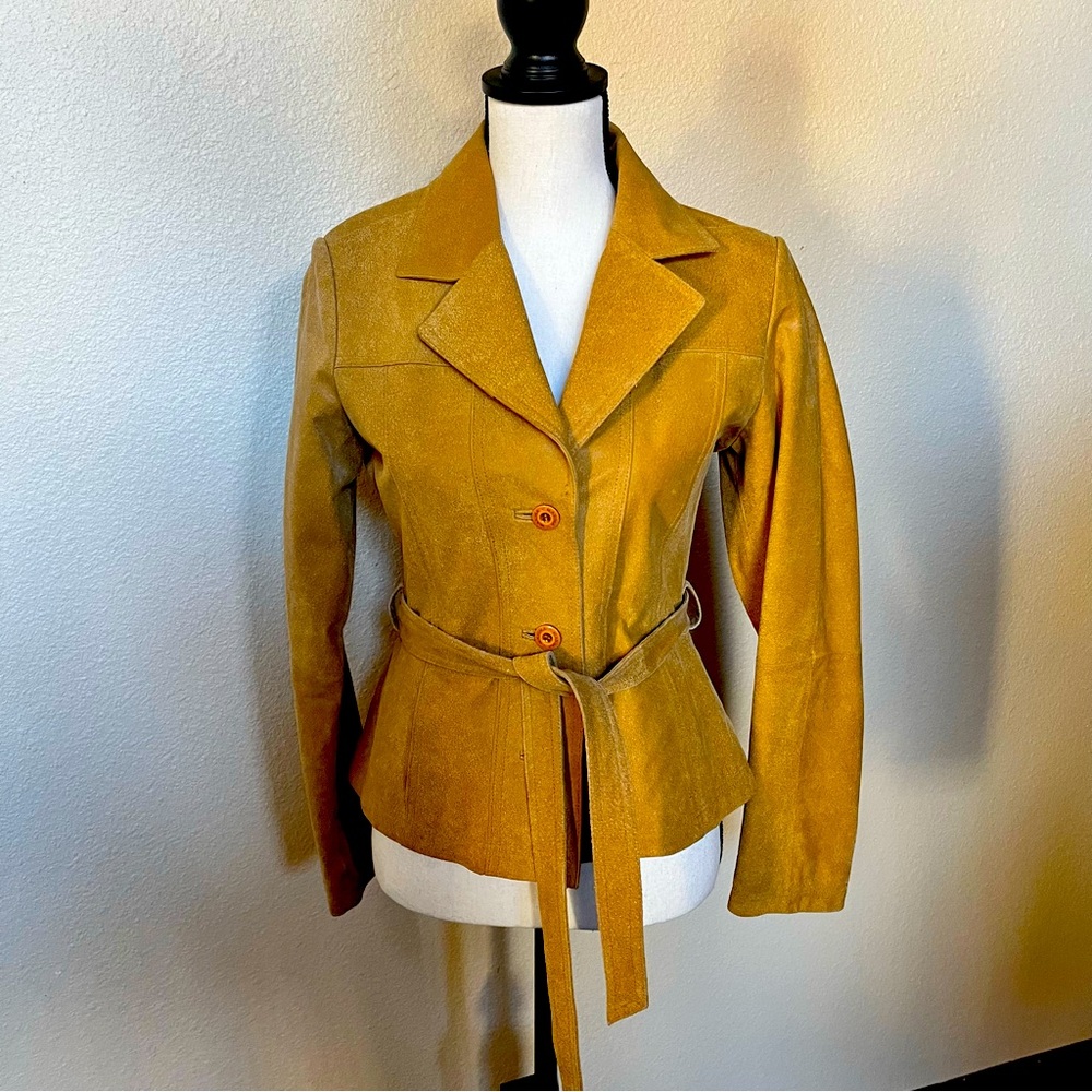 Wilson’s Leather Maxima jacket - tan - looks new!